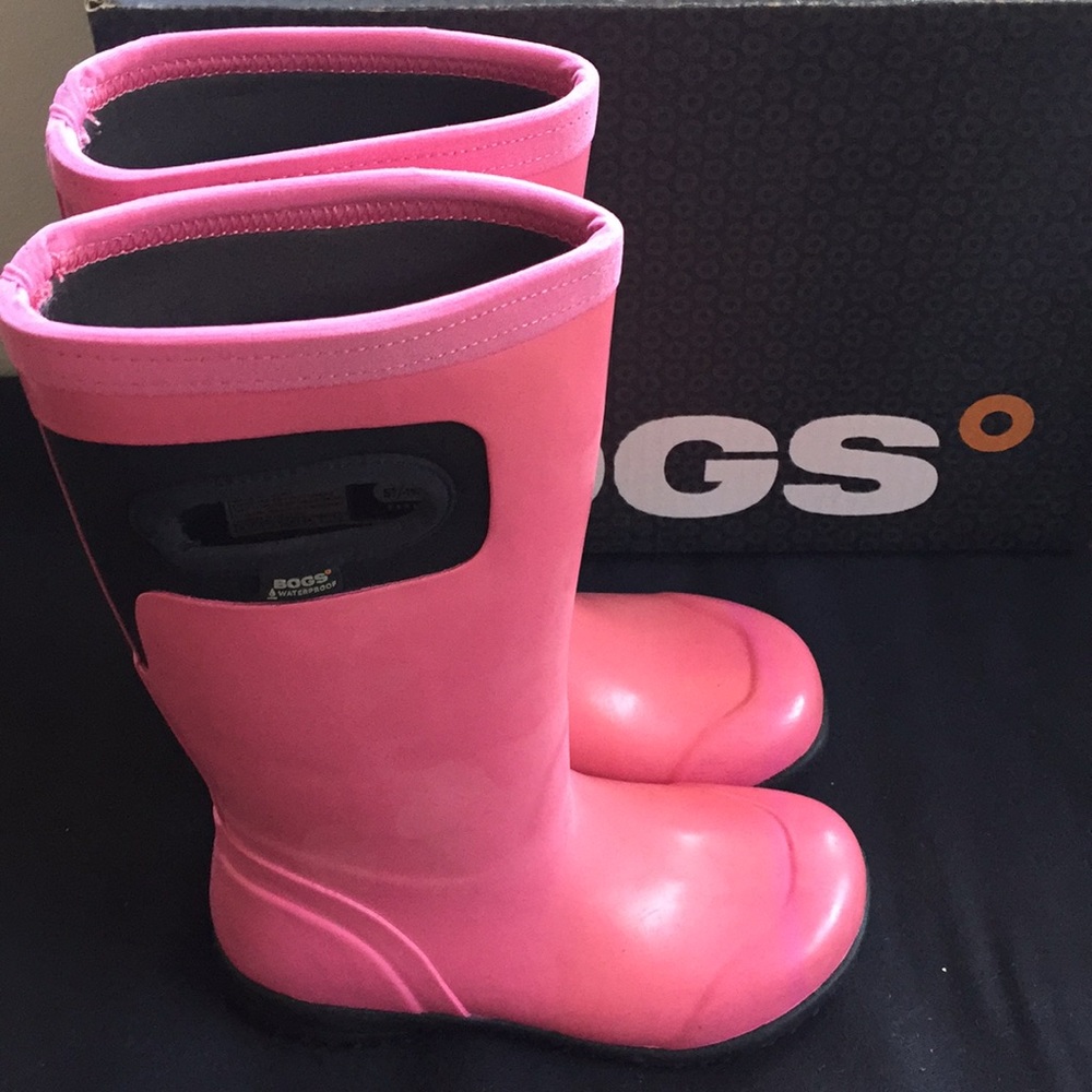 BOGS rain boots